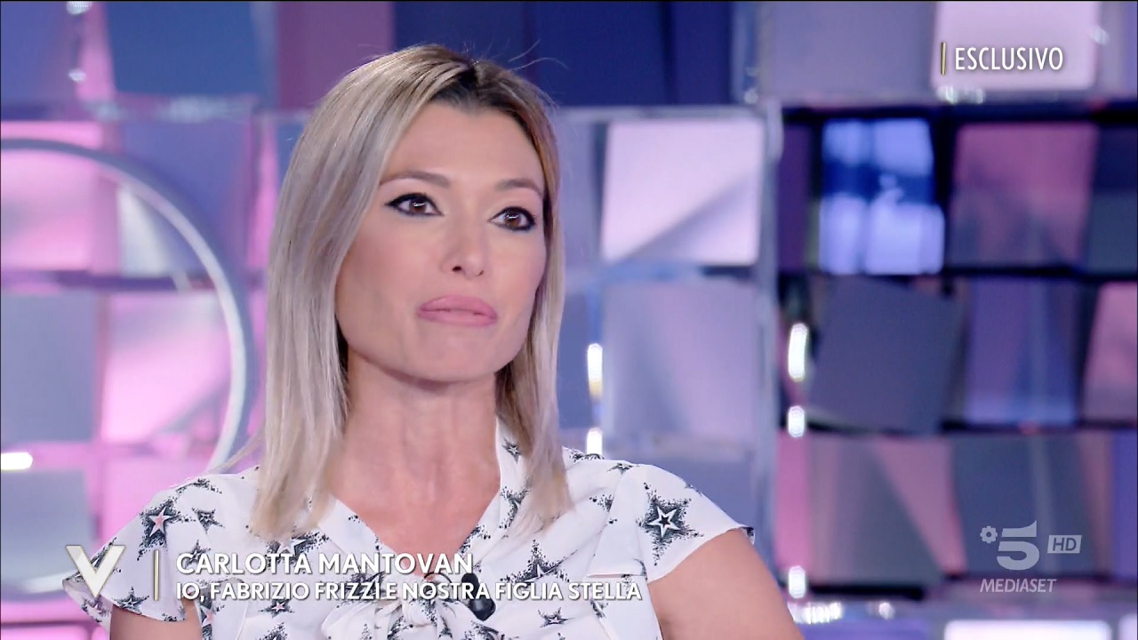 Carlotta Mantovan a Verissimo: Frizzi, l’aldilà e perché vive all’estero