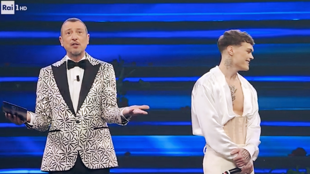 Blanco fischiato a Sanremo 2023, palco distrutto: Amadeus scioccato! VIDEO