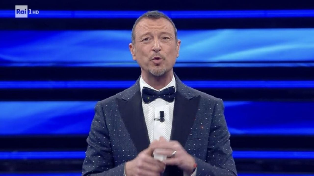 Sanremo 2024, Amadeus vuole quattro cantanti come vallette: chi sono, il gossip