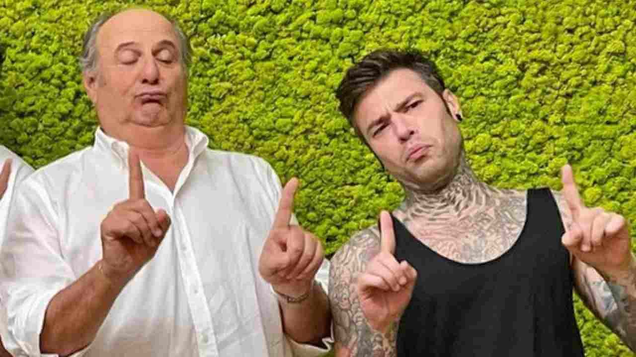 Fedez risponde alle critiche di Gerry Scotti: scontro a distanza e chiarimento