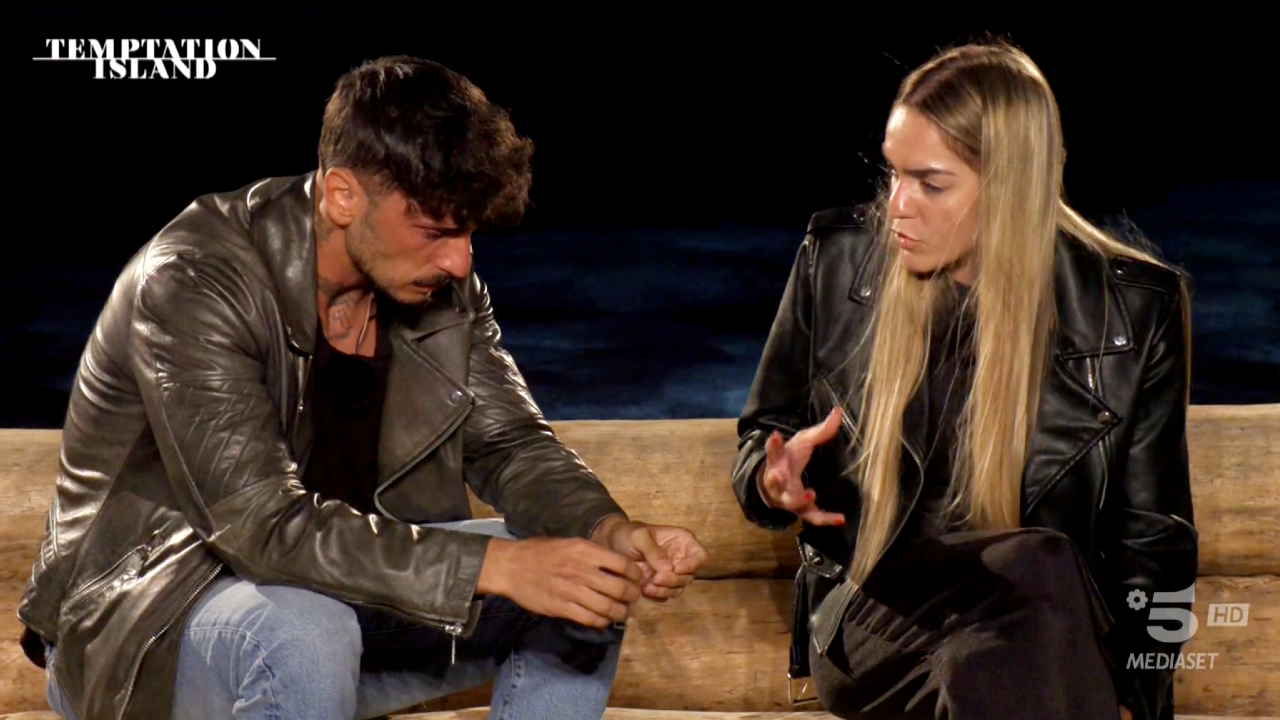 Isabella e Manu Temptation Island: colpo di scena al falò e la promessa