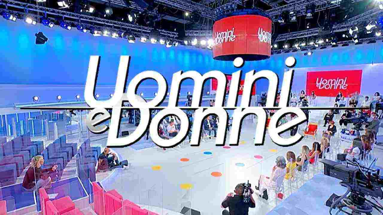 Uomini e Donne, ex dama: redazione pilota i partecipanti? Tutta la verità