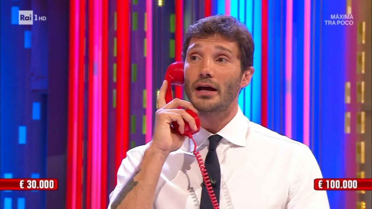 Affari Tuoi: vincite gonfiate per sostenere Stefano De Martino? Focus