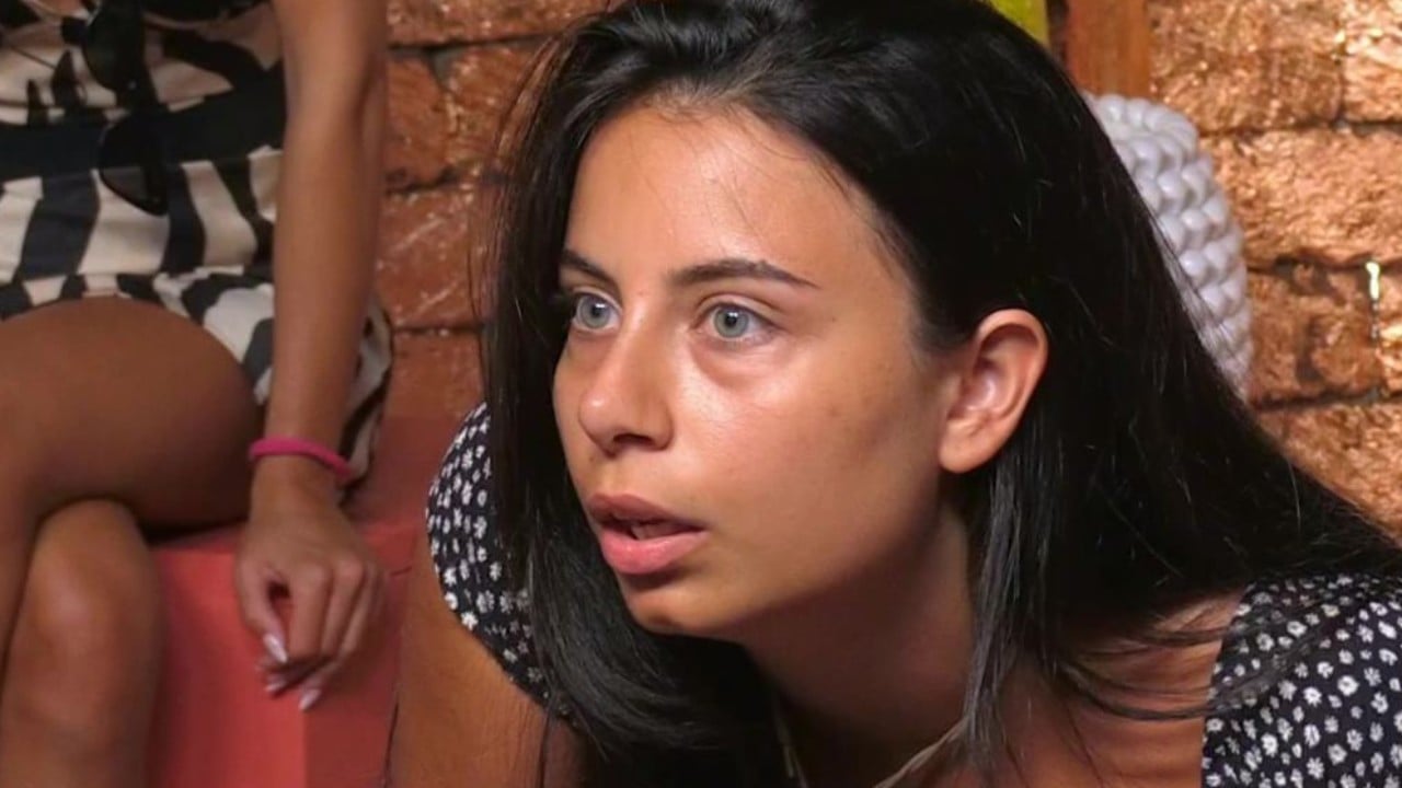 Temptation Island spoiler stasera: richiesto falò, fidanzata disgustata