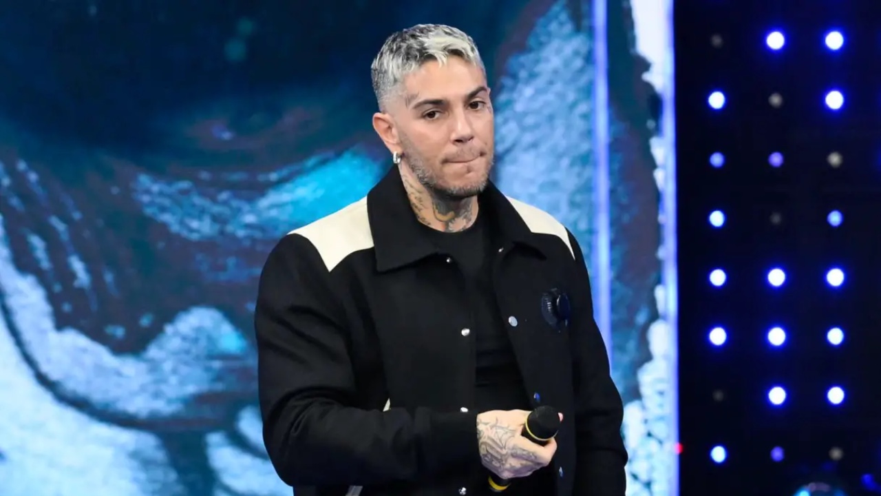 Perchè Emis Killa ritirato da Sanremo 2025? Il caso spiegato bene