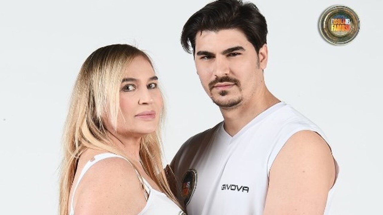 Lory Del Santo e Marco Cucolo in crisi dopo L’Isola dei Famosi: il comunicato