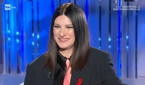 Laura Pausini Domenica In: replica a D’Eusanio e intimità col marito