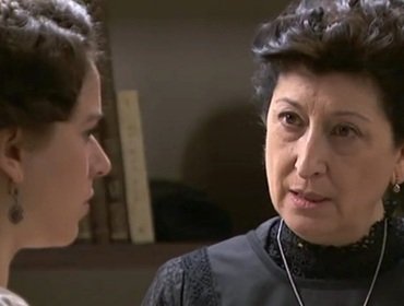 Una vita, trame 17-22 gennaio: Ursula minaccia Genoveva