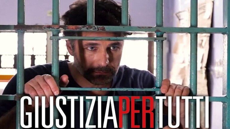 Stasera in tv, oggi 18 maggio 2022: Giustizia per tutti e Il coraggio di essere Franco