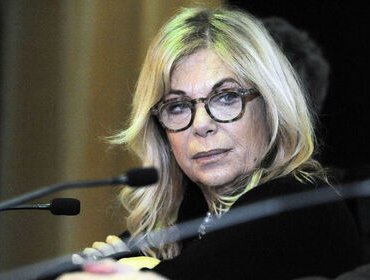 Rita Dalla Chiesa contro Antonella Elia: «Ce l'ha solo con sé stessa»