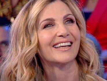 Lorella Cuccarini sarà la nuova padrona della domenica pomeriggio di Canale 5?