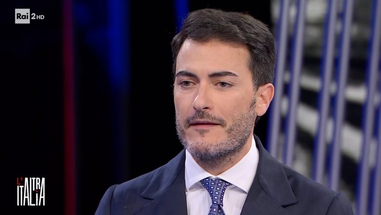 Antonino Monteleone salvo: L'Altra Italia non chiude ma cambia