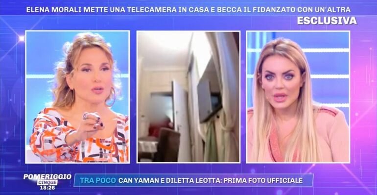 Pomeriggio 5: Elena Morali imbarazza Barbara d'Urso