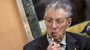 Morto Umberto Bossi ma è fake news: le parole del figlio Renzo