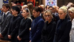 Ascolti tv ieri: funerali Berlusconi quasi al 70% di share. Boom Chi l’ha Visto di sera