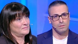 C’è Posta, figlio ripudia madre e lei sbrocca: «Distrutta la vita per te»