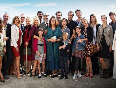 Stasera in TV 6 giugno 2022: L'isola dei Famosi e A casa tutti bene