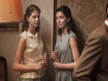 Sequel L'amica geniale: si farà e sarà basato su “Storia del nuovo cognome” di Elena Ferrante