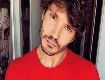 Stefano De Martino racconta perché ha scelto l'Isola dei Famosi