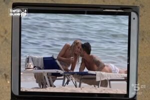 Temptation Island Vip anticipazioni: Valeria bacia Ivan?