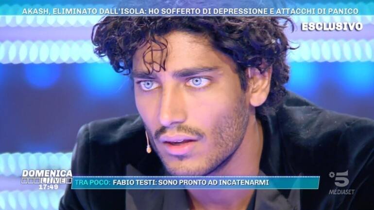 Domenica Live: Akash Kumar racconta cosa c'è dietro l'atteggiamento arrogante