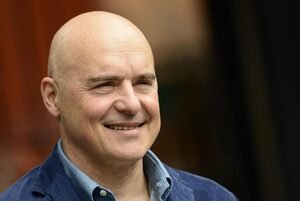 Il re: Luca Zingaretti protagonista di una nuova serie tv Sky