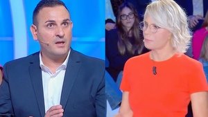 Maria De Filippi sbotta a C'è Posta Per Te con Claudio: brutta figura