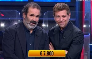 Ascolti TV 21 febbraio, cala l’audience de L’Eredità: Amadeus gongola con Soliti Ignoti