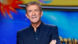 Ezio Greggio «fuori da Striscia la Notizia»: perché è stato sostituito