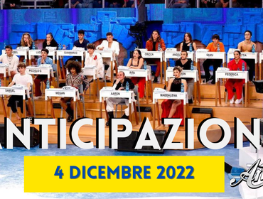 Anticipazioni Amici 22, domenica 4 dicembre: eliminati, sfide e ospiti