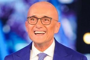 Mediaset, finale GF Vip: «Edizione più lunga di sempre»