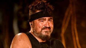 Isola dei Famosi, Paolo Noise posticipa il ricovero: fan preoccupati